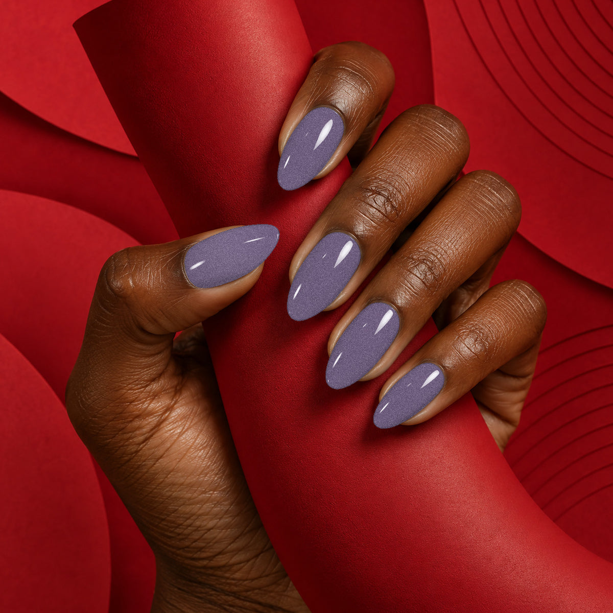 MEROO Unsaid Things | C29 | lifestyle 1 manicure detail