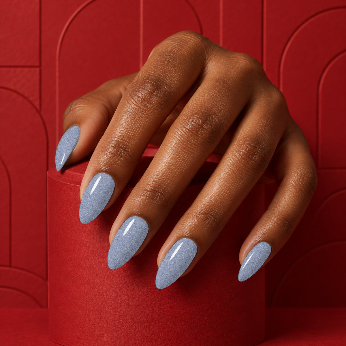 MEROO Luster And Co | G07 | lifestyle 1 manicure detail