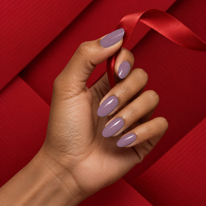MEROO Midnight Glow | G11 | lifestyle 1 manicure detail