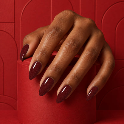 MEROO Wine And Dine | G44 | lifestyle 1 manicure detail