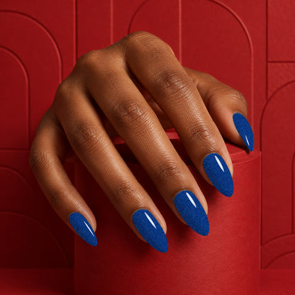 MEROO Sapphire Crush | G47 | lifestyle 1 manicure detail