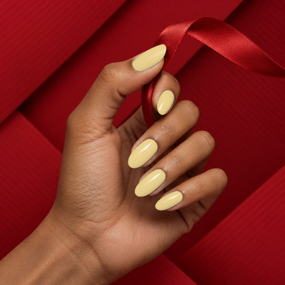MEROO Yellow Jelly | J06 | lifestyle 1 manicure detail