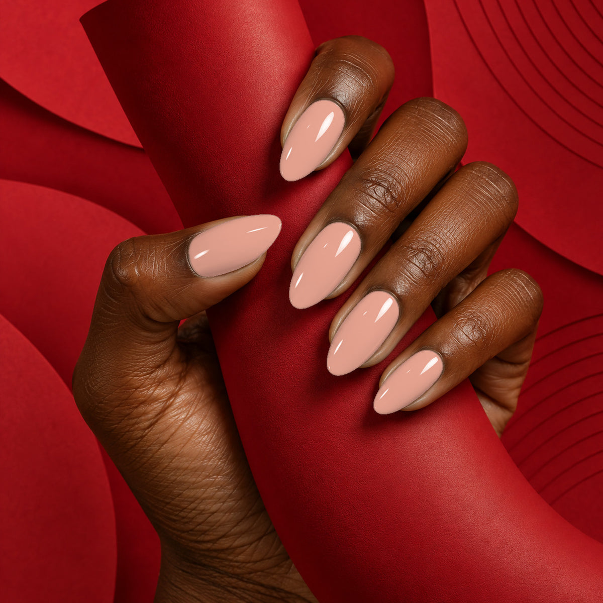 MEROO See-Thru Sand | S012 | lifestyle 1 manicure detail