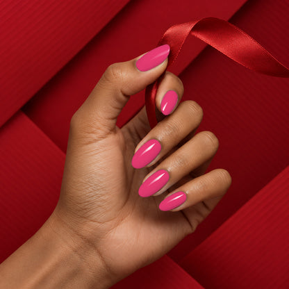 MEROO Pink Flamigo | S030 | lifestyle 1 manicure detail