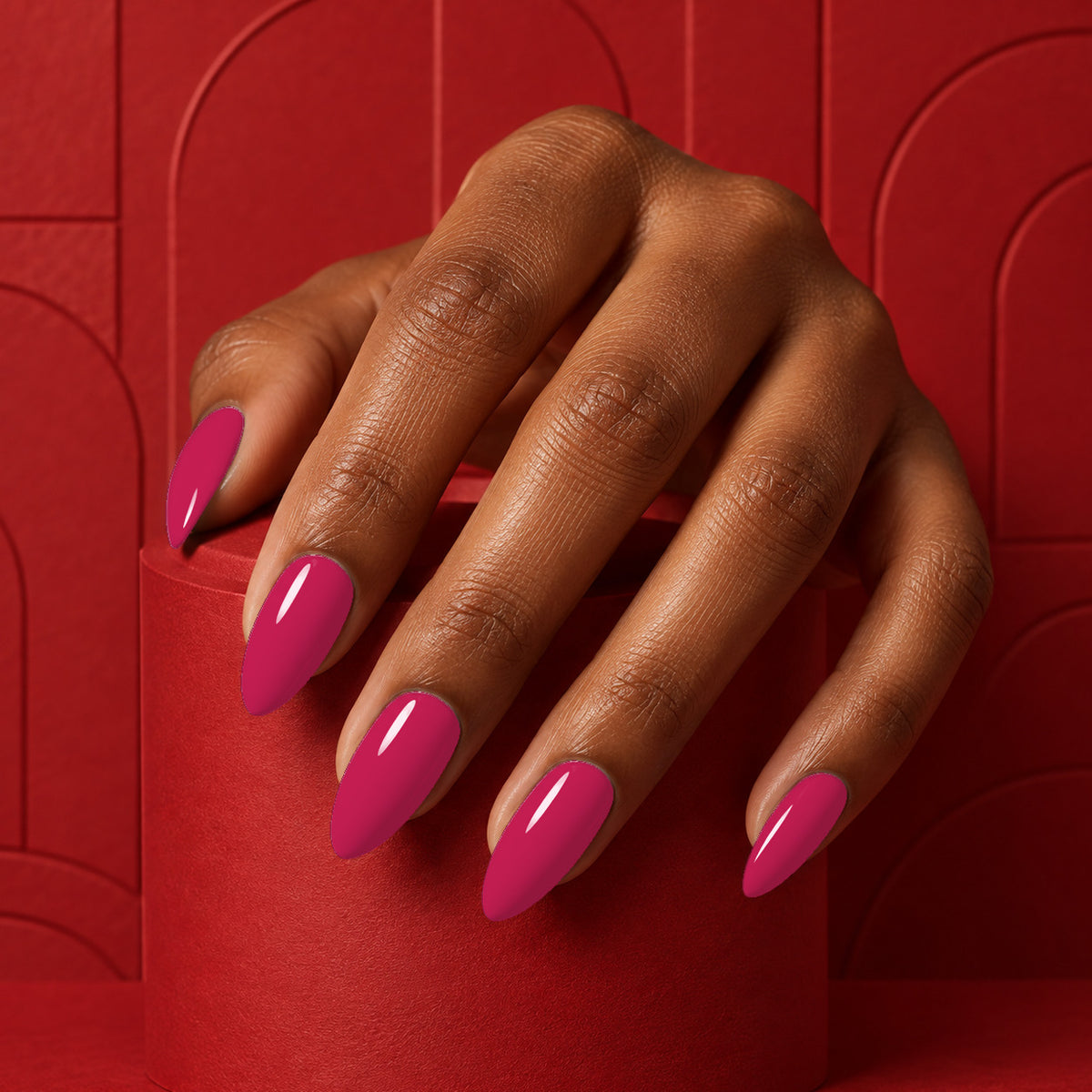 MEROO Confetti Cracker | S035 | lifestyle 1 manicure detail