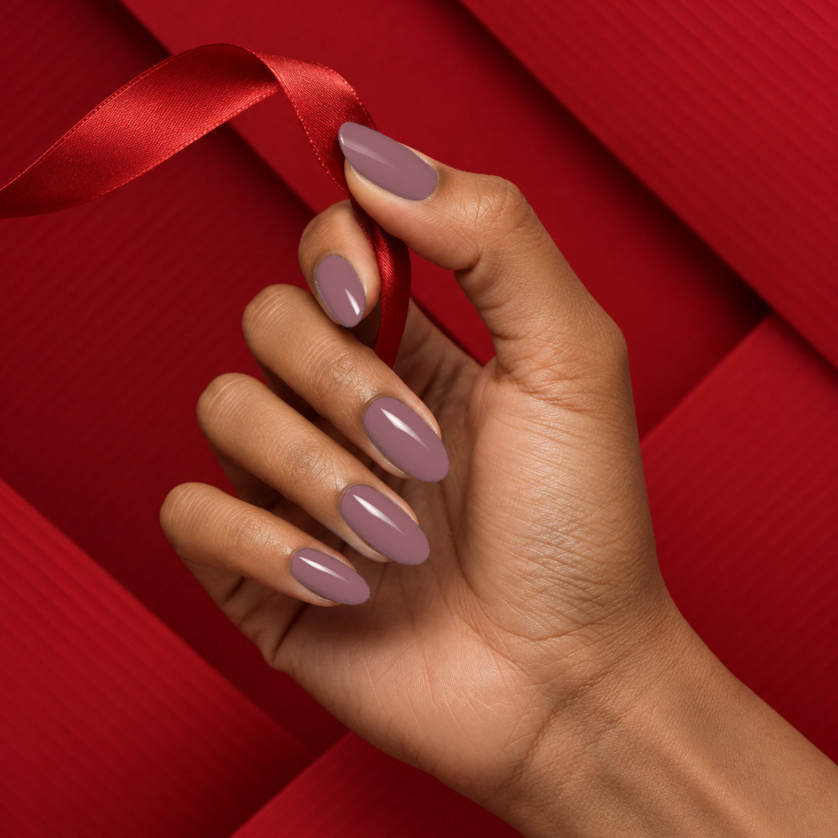 MEROO Coffee Spice | S051 | lifestyle 1 manicure detail