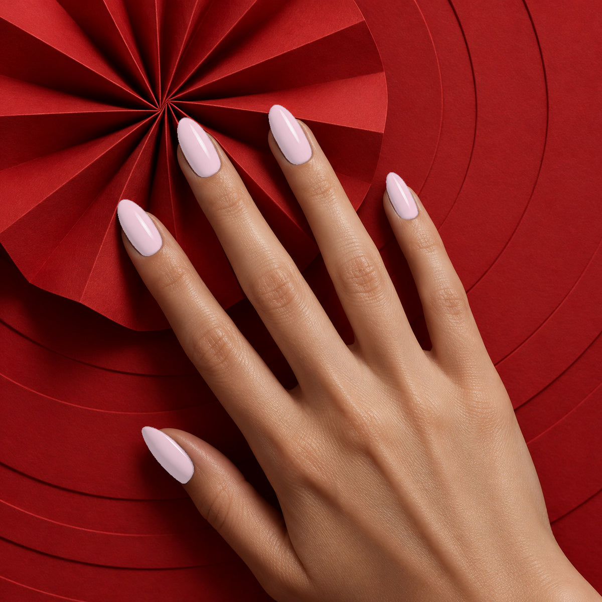 MEROO Bubblegum | S065 | lifestyle 1 manicure detail