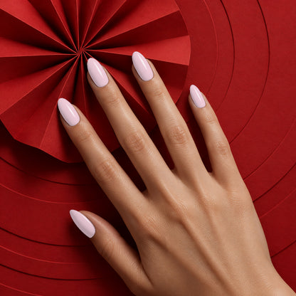 MEROO Bubblegum | S065 | lifestyle 1 manicure detail