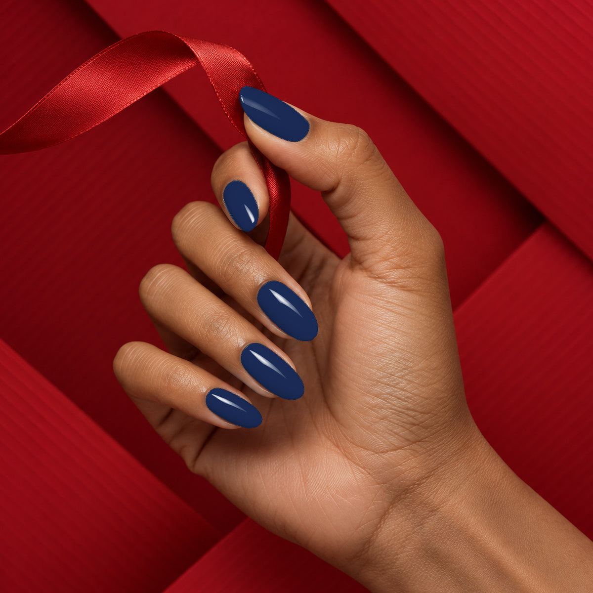 MEROO Blood Blood | S082 | lifestyle 1 manicure detail