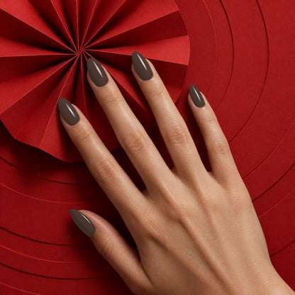 MEROO Coco Chic | S100 | lifestyle 1 manicure detail